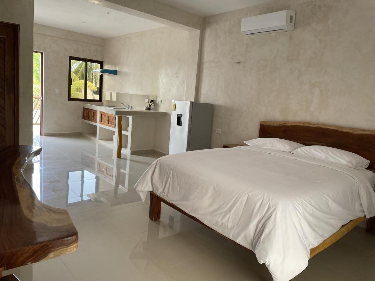 Mexhe Hotel El Cuyo Eksteriør billede