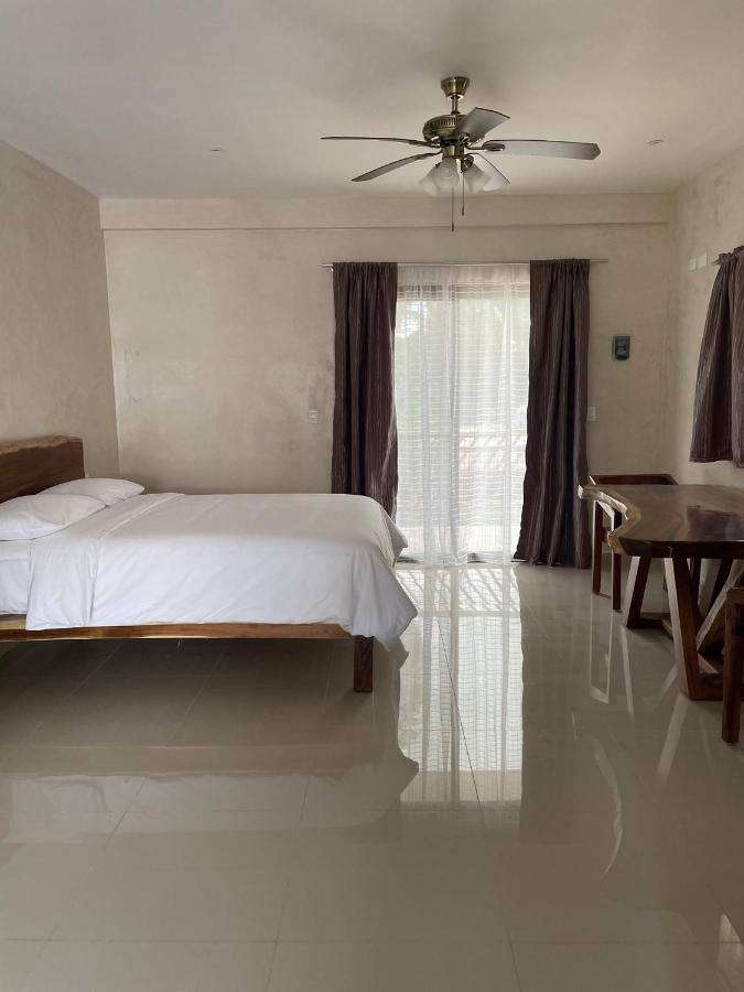 Mexhe Hotel El Cuyo Eksteriør billede