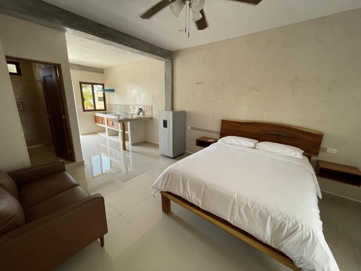 Mexhe Hotel El Cuyo Eksteriør billede