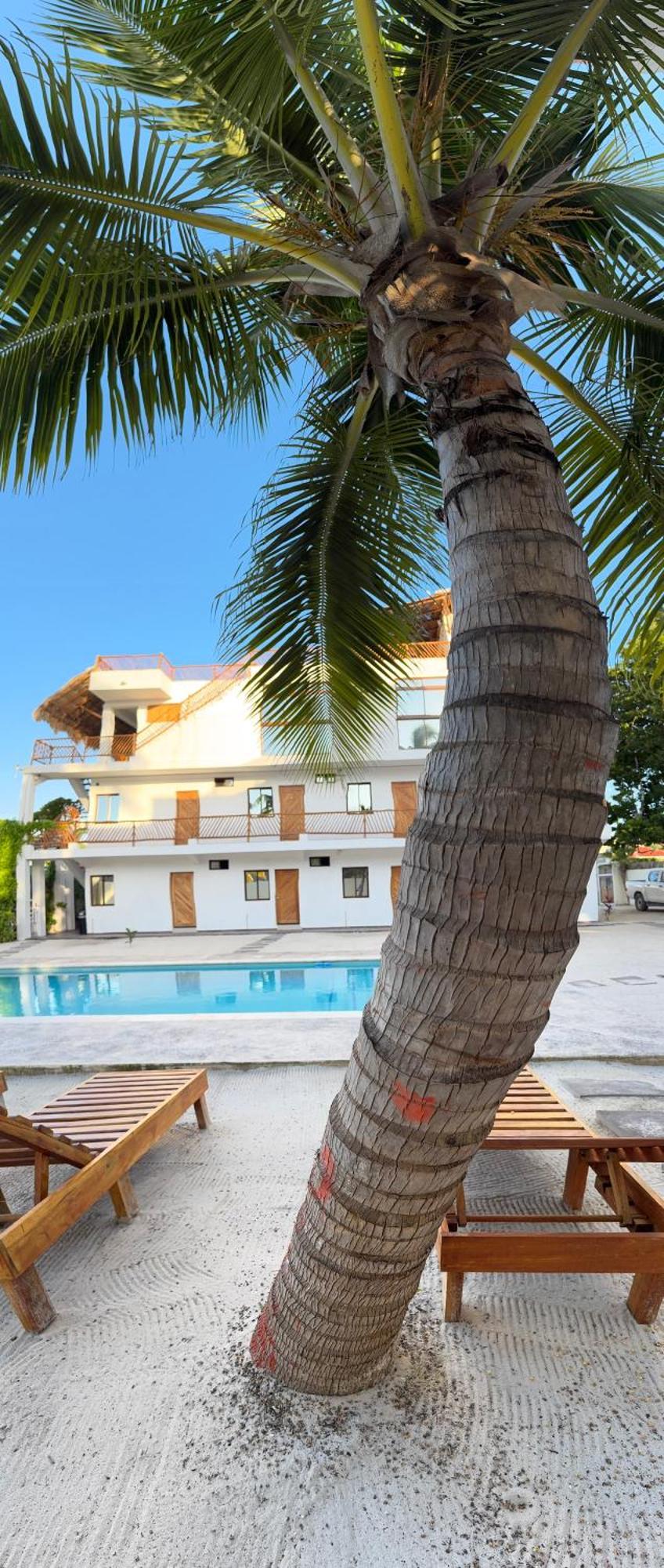 Mexhe Hotel El Cuyo Eksteriør billede