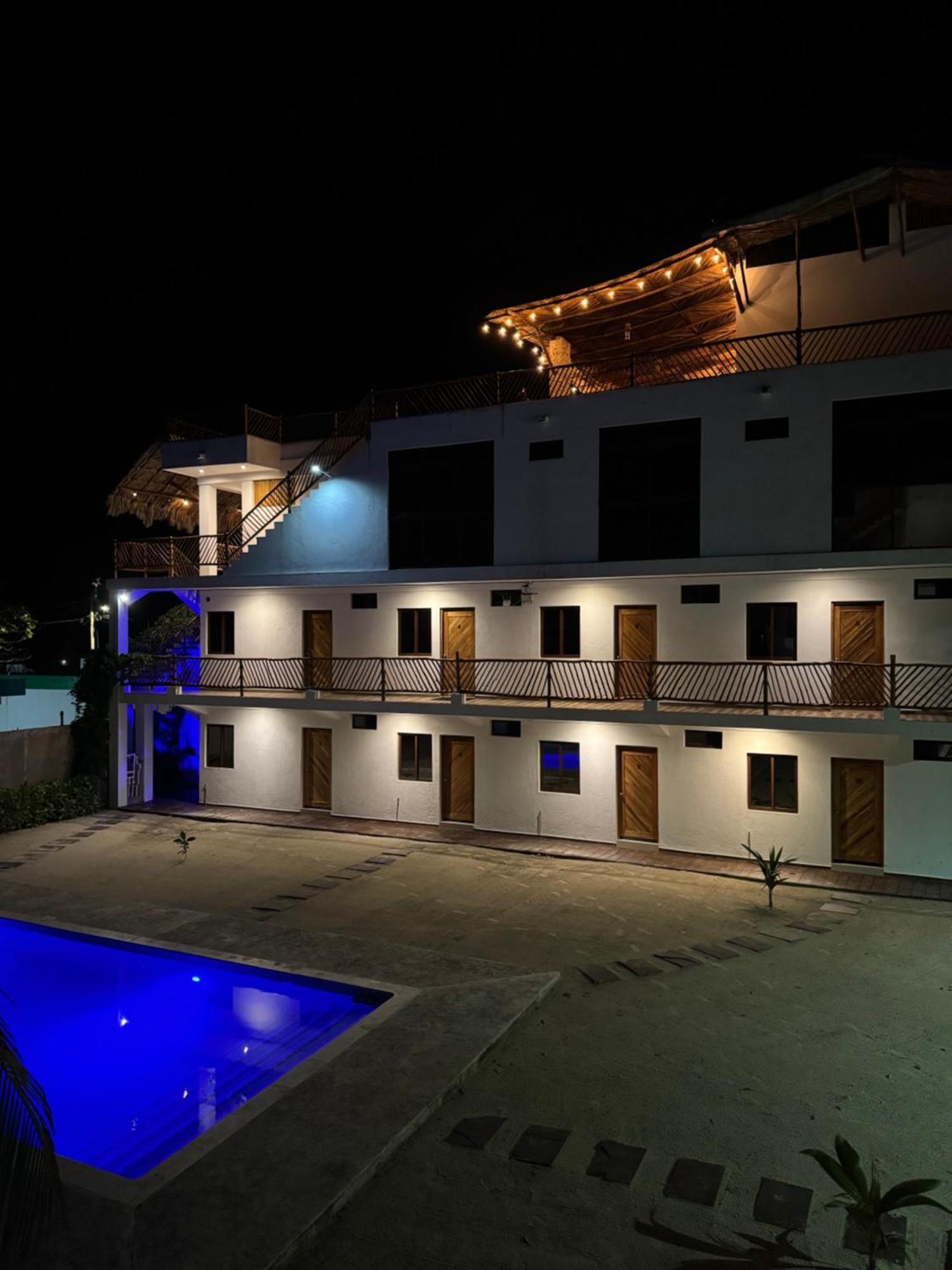 Mexhe Hotel El Cuyo Eksteriør billede