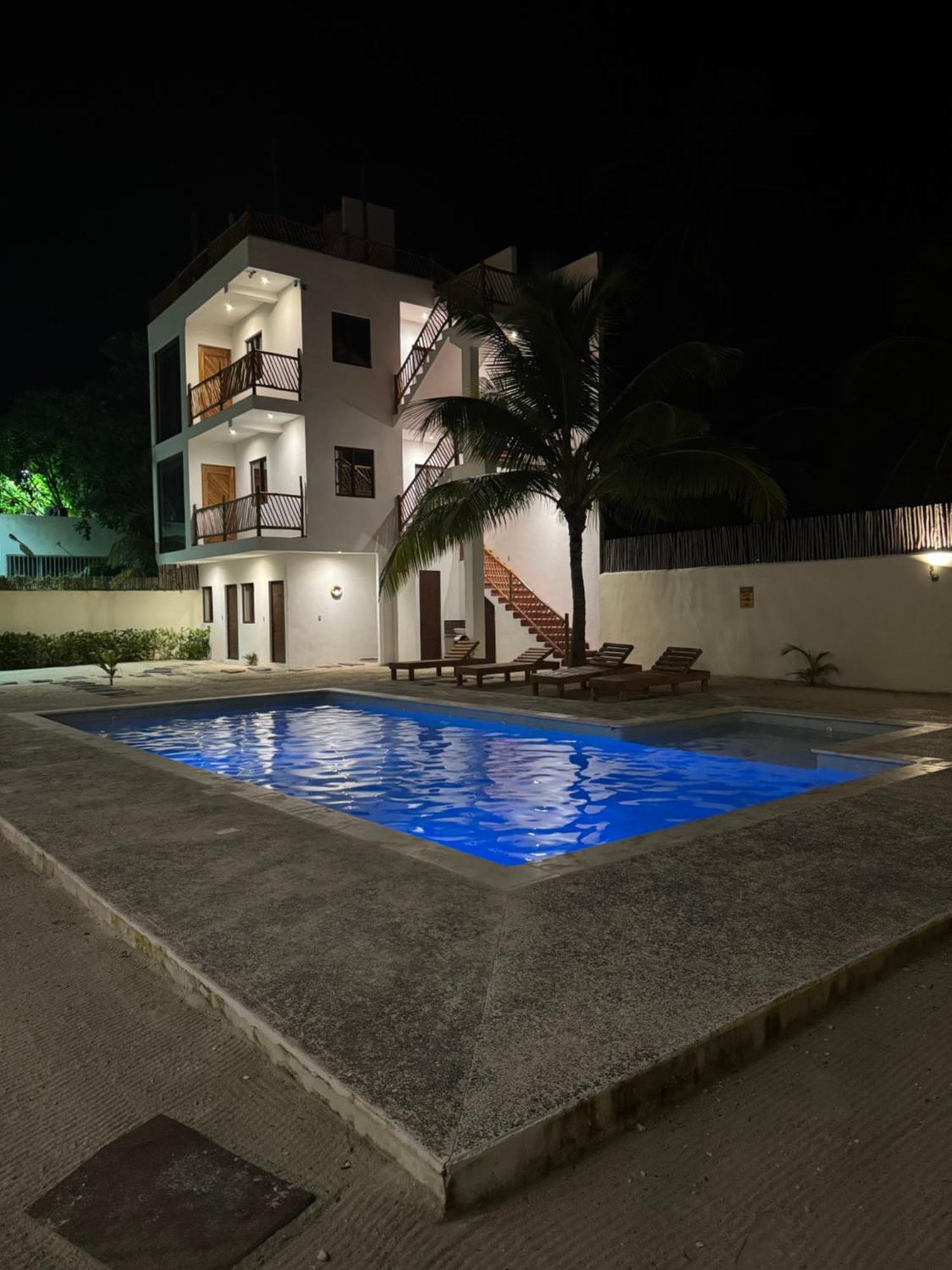 Mexhe Hotel El Cuyo Eksteriør billede