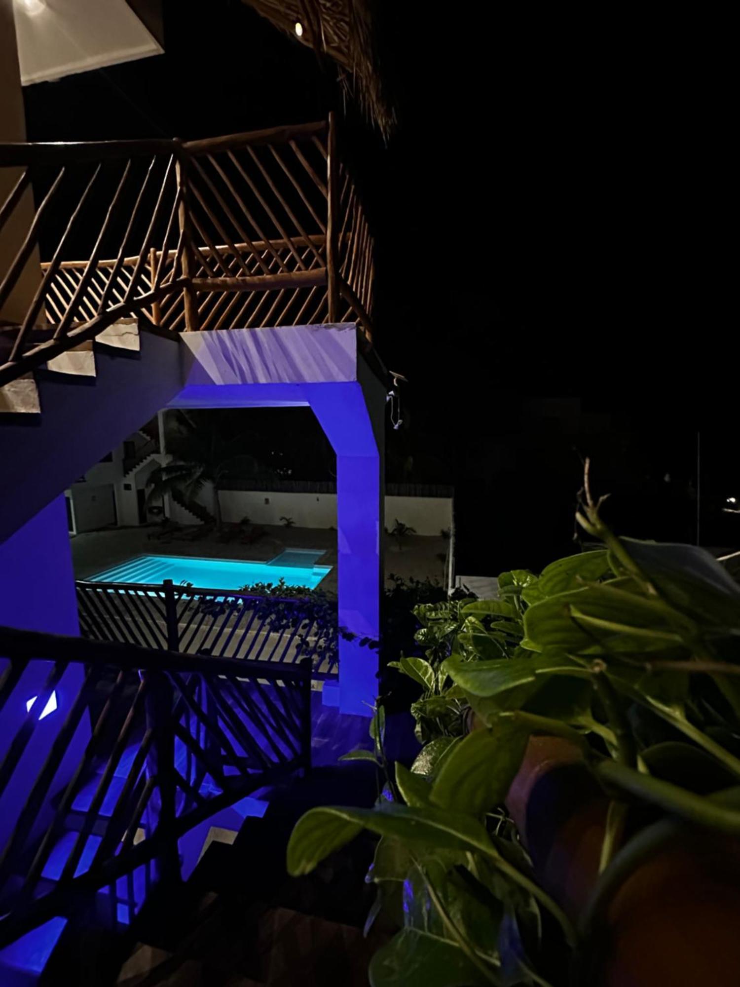 Mexhe Hotel El Cuyo Eksteriør billede