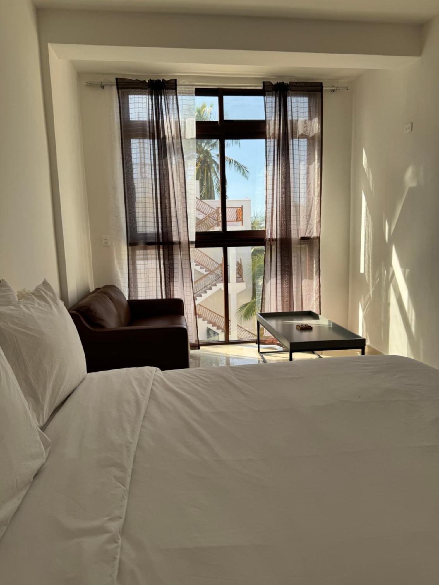Mexhe Hotel El Cuyo Eksteriør billede