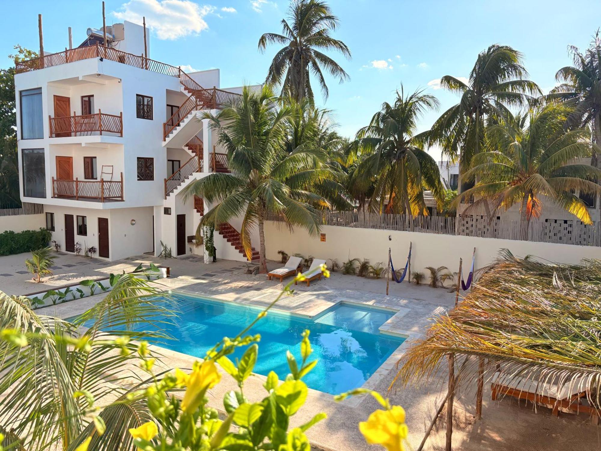 Mexhe Hotel El Cuyo Eksteriør billede